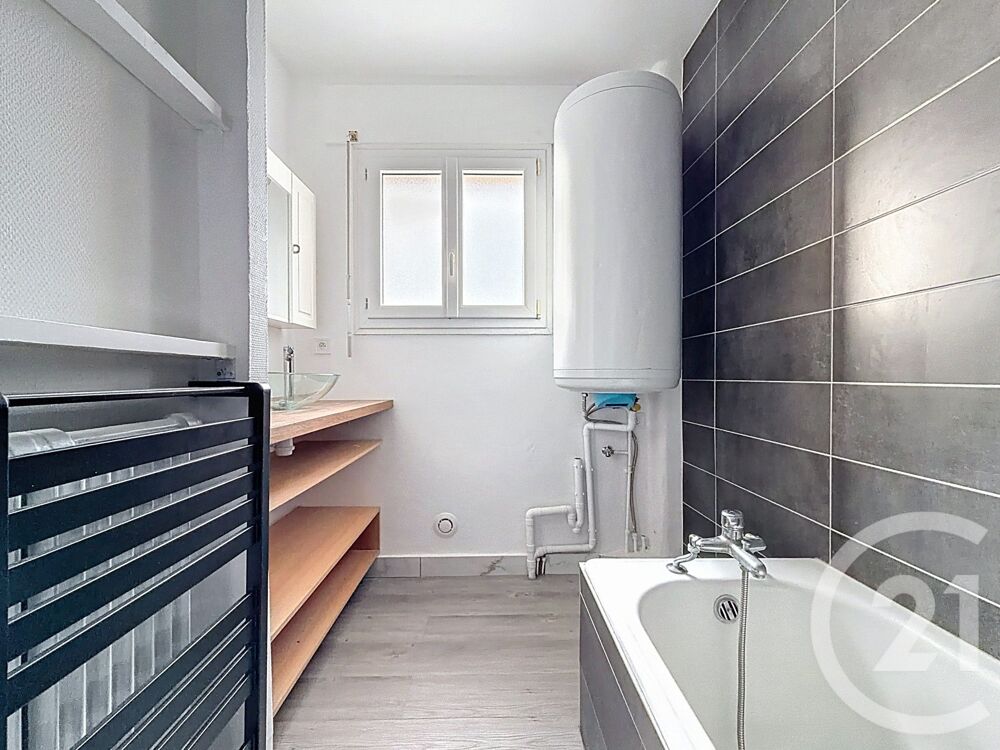 location Appartement - 1 pi�ce(s) - 60 m� Montb�liard (25200)