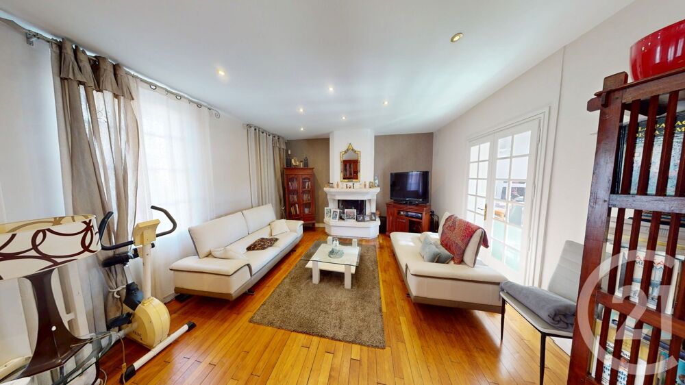 vente Maison - 8 pièce(s) - 250 m² Saint-Quentin (02100)