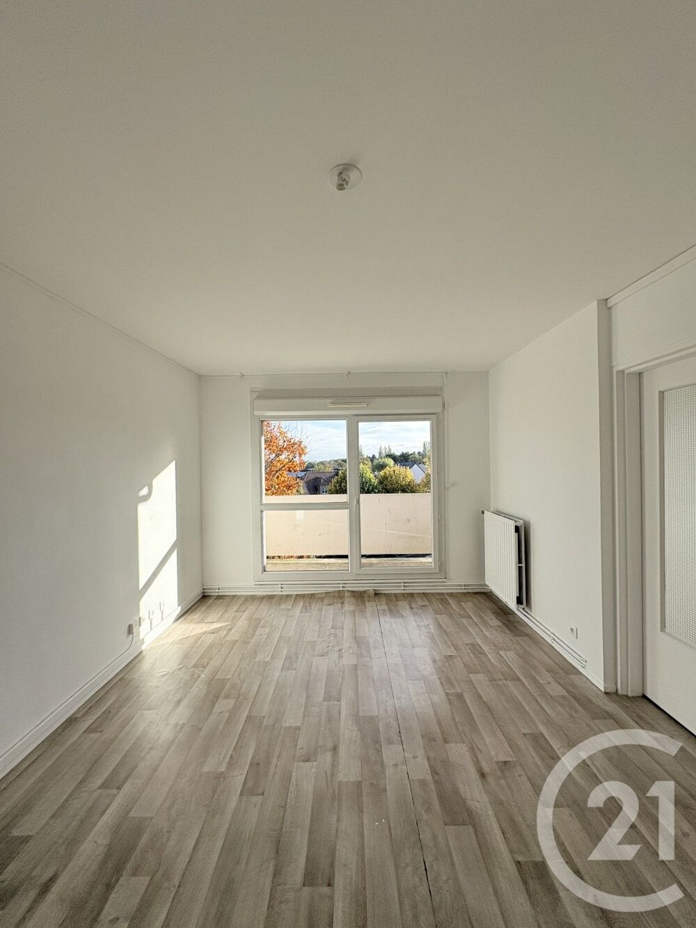 location Appartement - 3 pièce(s) - 63 m² Saint-Quentin (02100)
