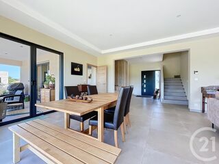  Maison � vendre 8 pi�ces 700 m�