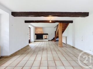  Maison à louer 7 pièces 235 m²