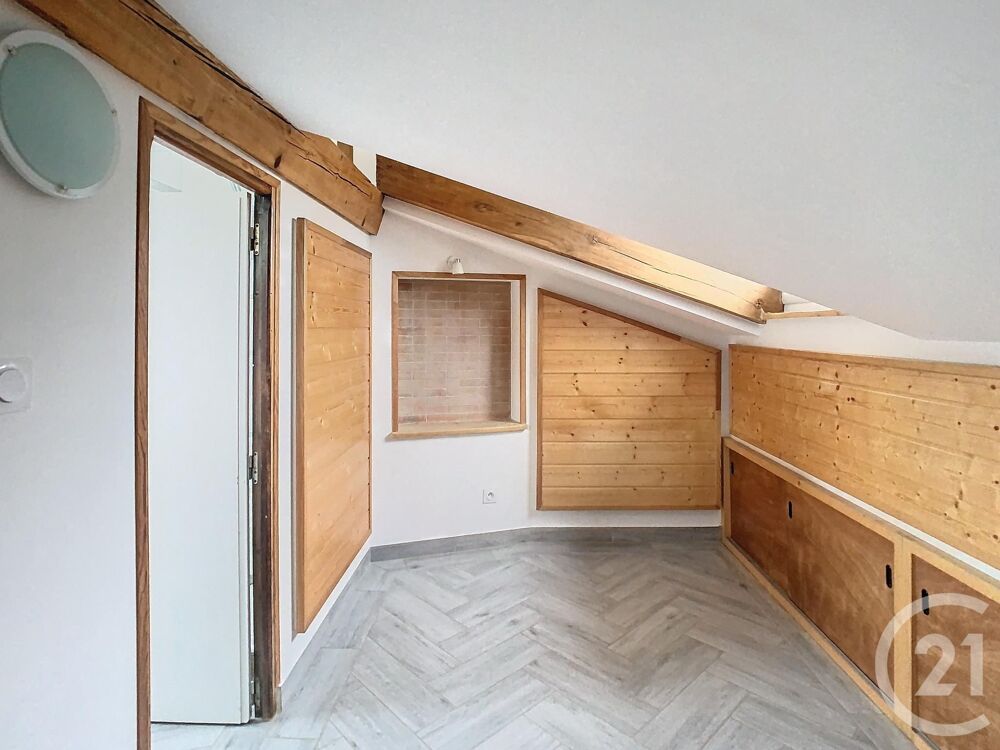location Appartement - 2 pièce(s) - 57 m² Saint-Lizier (09190)