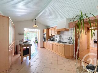  Maison à vendre 6 pièces 232 m²