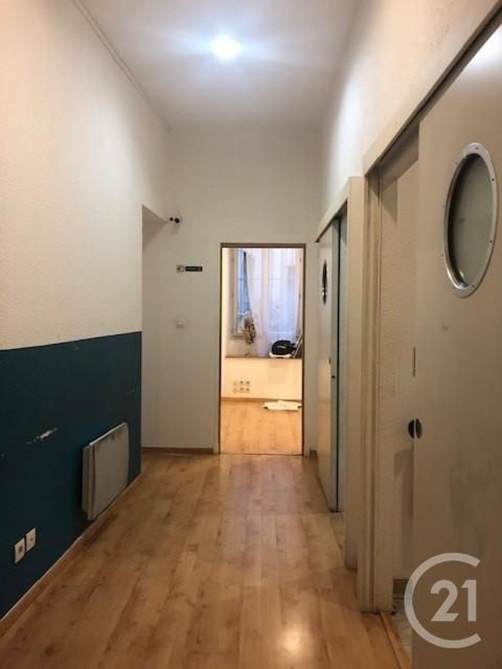 CARCASSONNE. Situé en rez de chaussée d'un immeuble ....