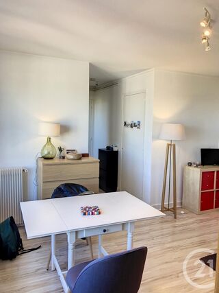  Appartement à louer 1 pièce 29 m²