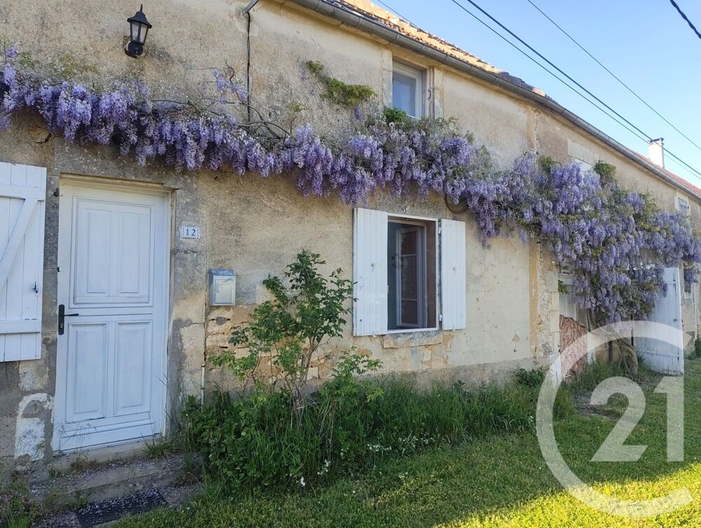 Nichée dans un hameau de Puisaye-Forterre cette maison d....