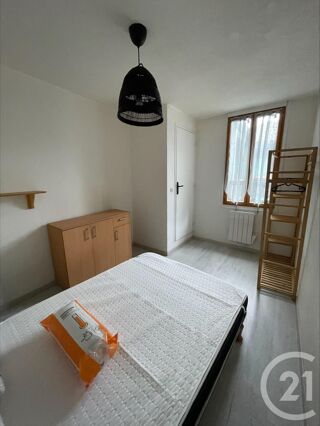  Appartement à louer 2 pièces 27 m²