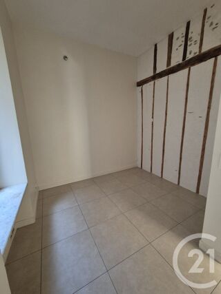  Appartement � louer 4 pi�ces 80 m�