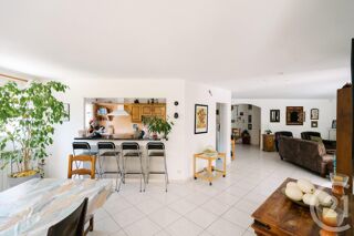  Maison  vendre 5 pices 294 m