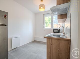  Appartement à louer 3 pièces 44 m²
