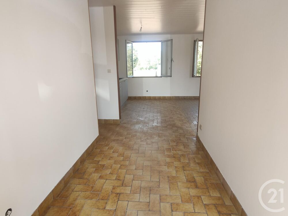 location Maison - 4 pièce(s) - 76 m² Sancoins (18600)