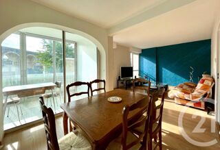  Appartement à louer 3 pièces 64 m²