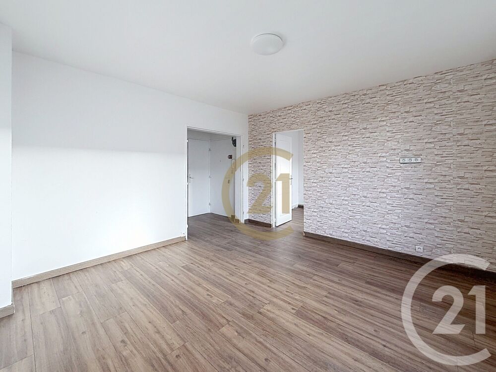 location Appartement - 4 pièce(s) - 63 m² Belfort (90000)