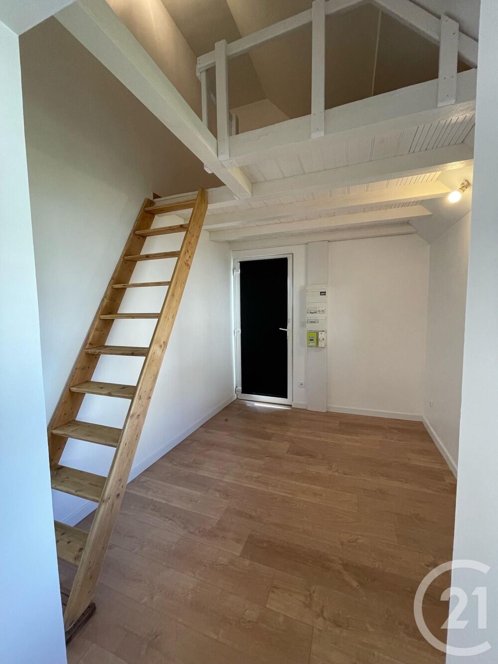 location Appartement - 1 pièce(s) - 19 m² Valentigney (25700)