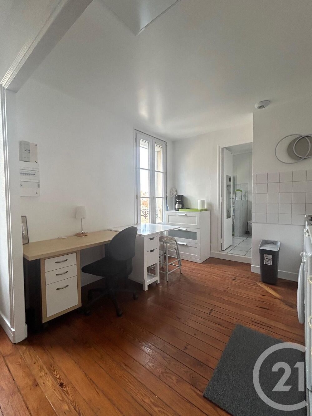 location Appartement - 1 pièce(s) - 21 m² Fontainebleau (77300)