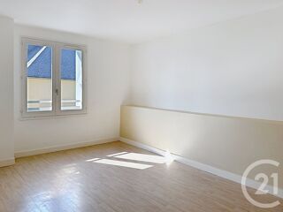  Maison à louer 6 pièces 127 m²