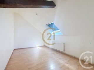  Appartement à louer 3 pièces 73 m²