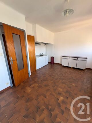  Appartement à louer 2 pièces 43 m²