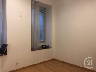  Appartement à louer 4 pièces 43 m²