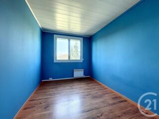  Appartement à louer 4 pièces 56 m²