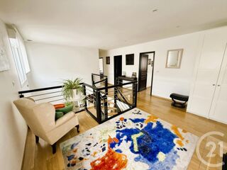  Maison  vendre 6 pices 221 m