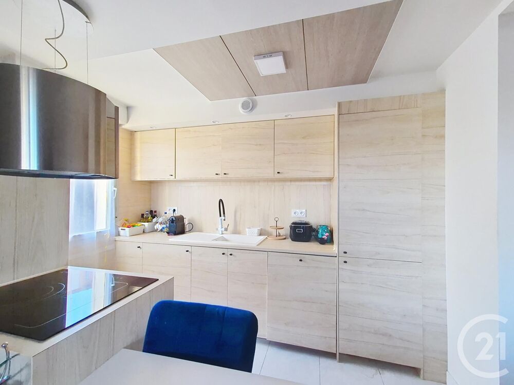 Venez découvrir ce superbe appartement de type 3, entièr....