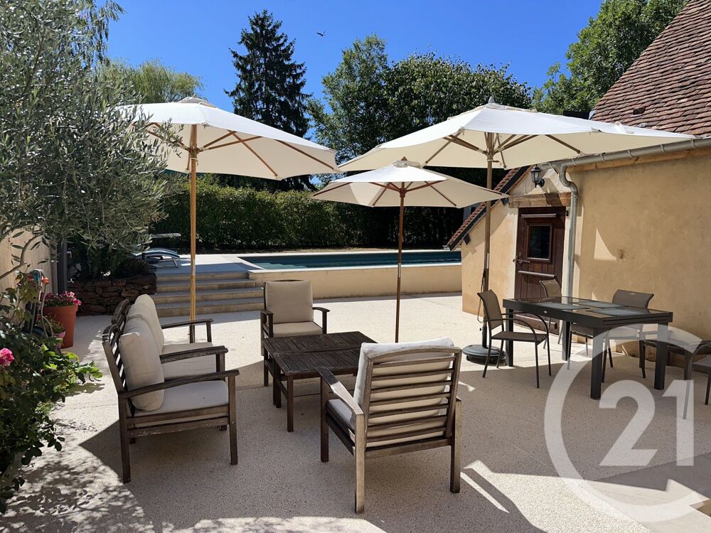 Située dans un hameau calme de LA PUISAYE, je vous prése....