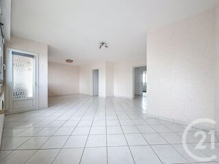  Appartement à louer 4 pièces 71 m²