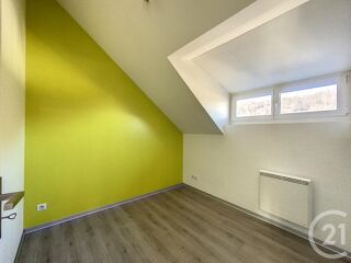  Appartement à louer 3 pièces 65 m²