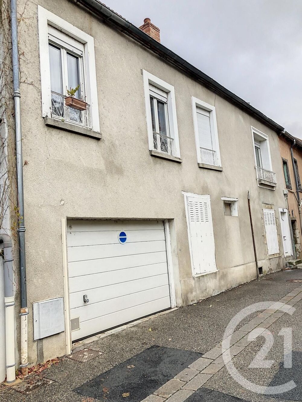 vente Maison - 7 pièce(s) - 200 m² Saint-Pourçain-sur-Sioule (03500)