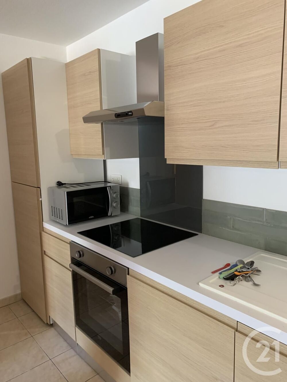 location Appartement - 3 pièce(s) - 58 m² Bagnols-sur-Cèze (30200)