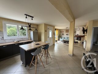  Maison à louer 5 pièces 171 m²
