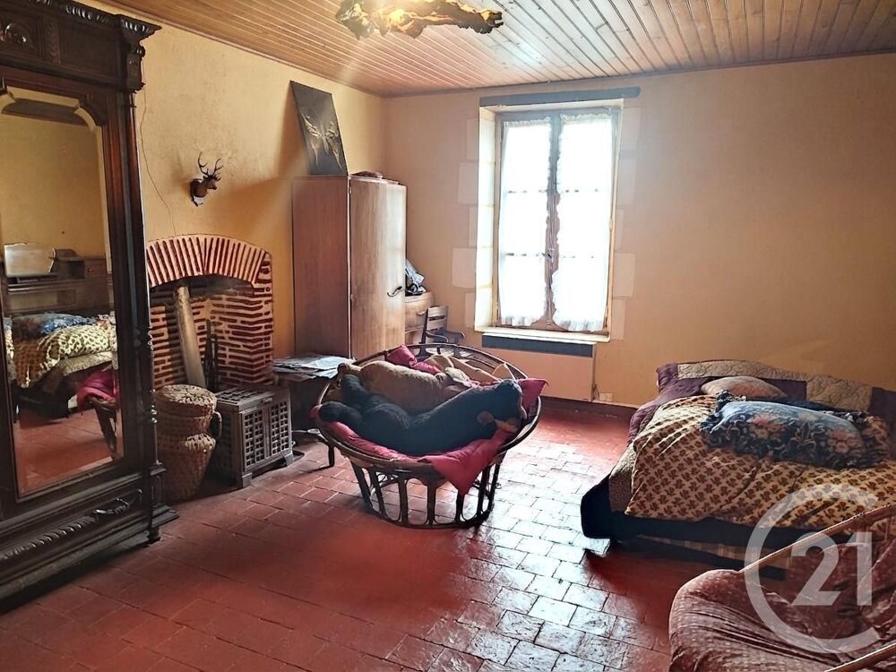 SUILLY LA TOUR. Venez découvrir cette charmante maison d....