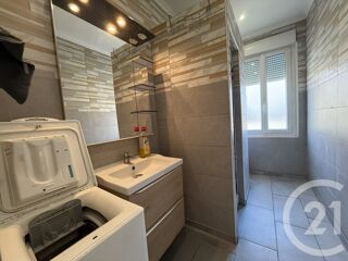  Appartement à louer 3 pièces 51 m²