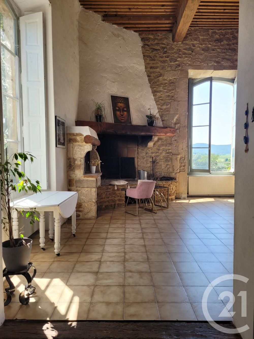 location Appartement - 5 pièce(s) - 150 m² Tresques (30330)