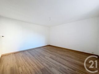  Appartement à louer 3 pièces 69 m²