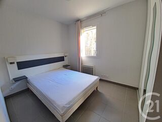  Appartement à louer 3 pièces 42 m²