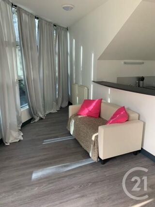  Appartement à louer 1 pièce 41 m²