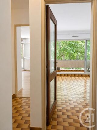  Appartement à louer 2 pièces 50 m²