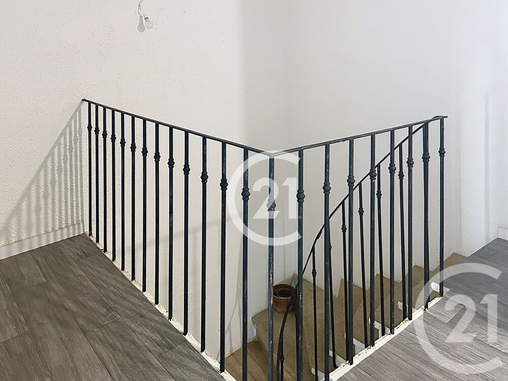 SEULEMENT chez CENTURY21 ELNE. Découvrez à ELNE, cet....