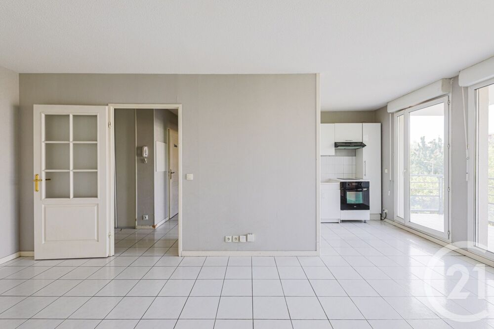 vente Appartement - 2 pièce(s) - 48 m² Saint-Martin-d'Hères (38400)