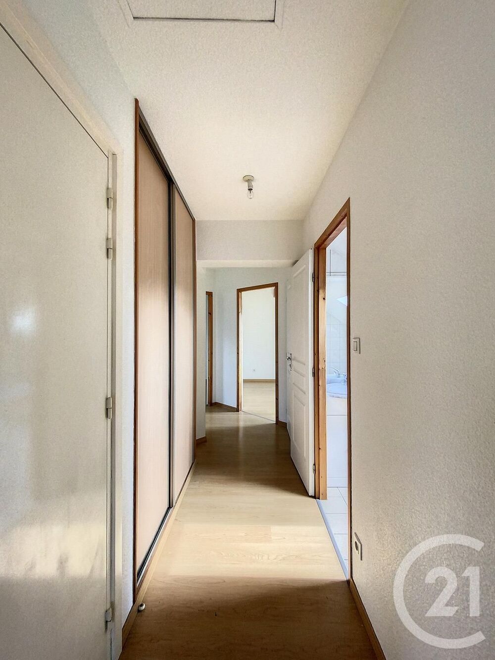 location Appartement - 4 pièce(s) - 80 m² Voujeaucourt (25420)