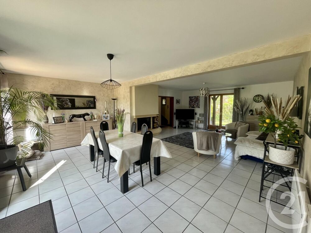 SAINT AVERTIN Bienvenue dans cette maison plein....