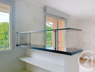  Appartement à louer 2 pièces 42 m²