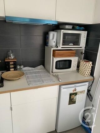  Appartement à louer 1 pièce 32 m²