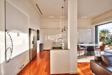  Appartement � louer 4 pi�ces 179 m�