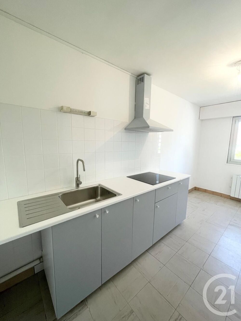 location Appartement - 2 pièce(s) - 57 m² Nevers (58000)