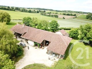  Maison  vendre 8 pices 460 m