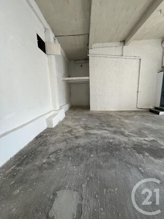  Appartement à louer 2 pièces 90 m²