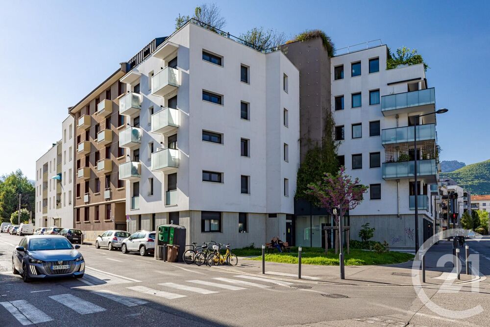 EXCLUSIVITE GRENOBLE - DEBUT LEON JOUHAUX / PR....
